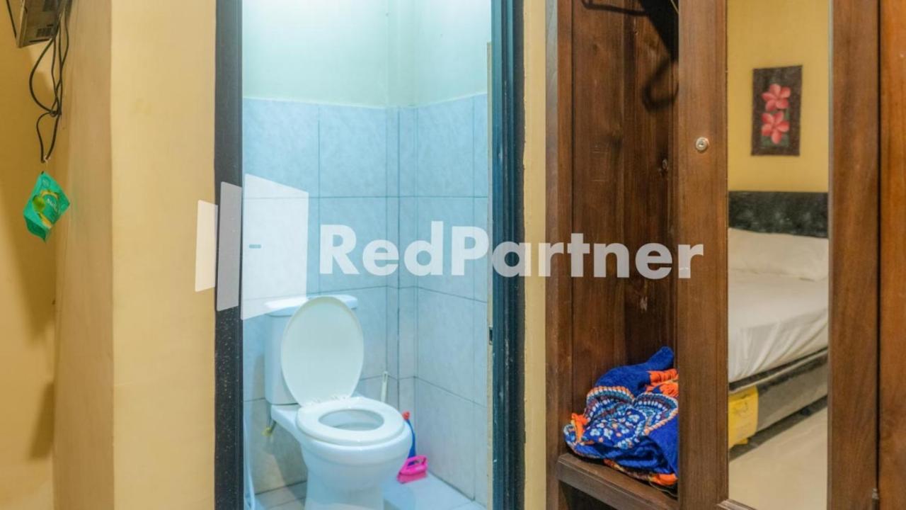 Vandhela Homestay Syariah Mitra Reddoorz Surabaja Zewnętrze zdjęcie