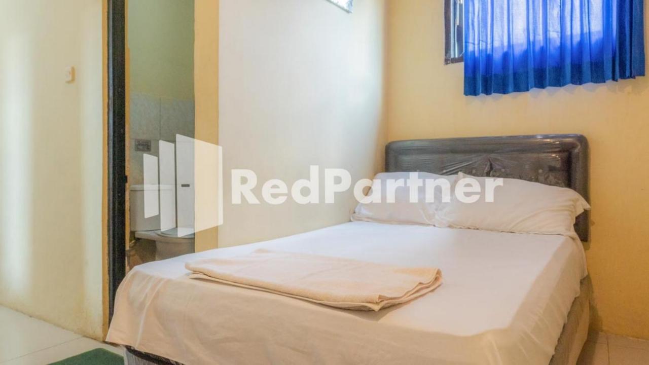 Vandhela Homestay Syariah Mitra Reddoorz Surabaja Zewnętrze zdjęcie